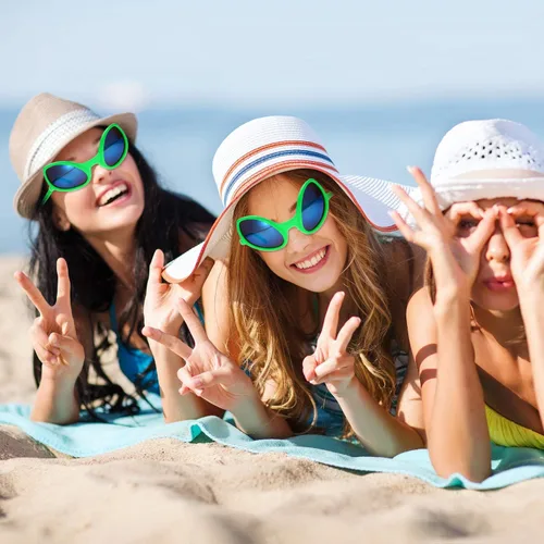 Vista 6 de Bememo 6 lentes de sol de plástico verde para adultos y niños, regalos de fiesta