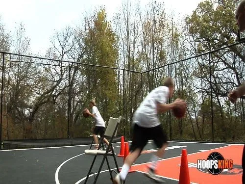 Vista 9 de All-American Jr. Video de entrenamiento de baloncesto alto, entrenamiento completo e intenso