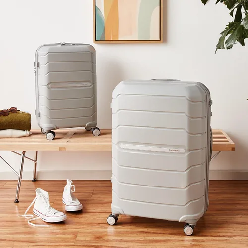 Vista 75 de Samsonite Freeform – Maleta rígida, expandible con ruedas dobles giratorias, Blanco