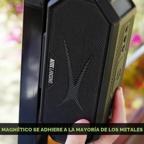 Vista 13 de Altec Lansing - Altavoz Bluetooth HydraBlast 2.0 IP67 impermeable de 20 W rojo/turquesa