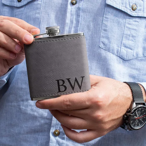 Vista 2 de Regalos de padrinos de boda – Juego de regalo personalizado para padrinos de boda con caja de regalo, embudo y vasos de chupito, despedida