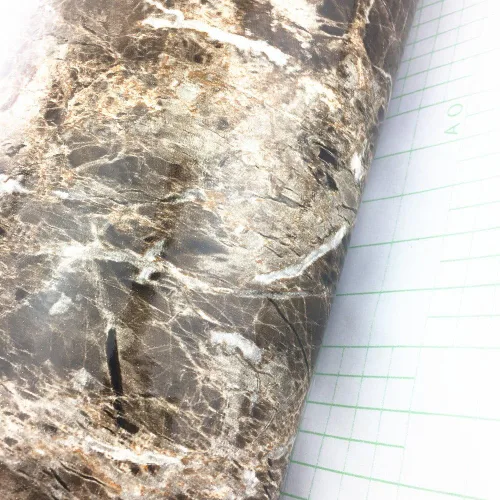 Vista 3 de Vinilo autoadhesivo en gris granito con aspecto de mármol parte superior de mostrador, para pelar y despegar de 24 x 79 pulgadas
