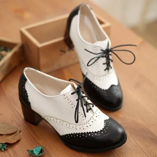 Vista 4 de Zapatos de vestir para mujer con punta de ala de Oxford, dos tonos, perforados con cordones