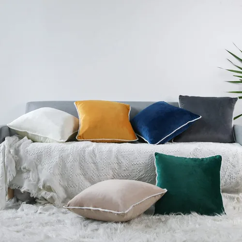 Vista 6 de Merrycolor Juego de 2 fundas de almohada de terciopelo con bonitos pompones, 18 x 18 pulgadas, color azul