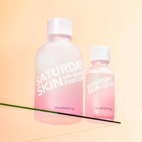 Vista 4 de Saturday Skin Tónico de tamaño de viaje para aclarar poros 10% ácido glicólico y AHA limpieza profunda astringente tóner facial