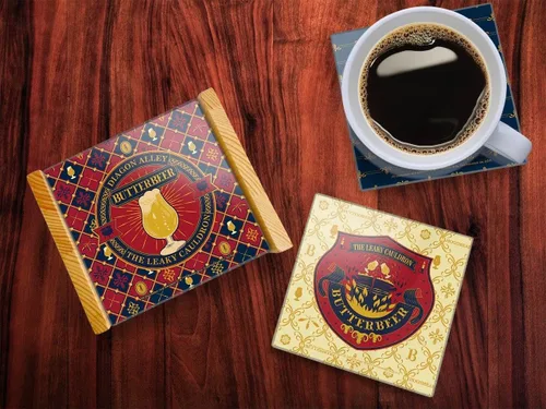 Vista 7 de Harry Potter – Logotipos de cerveza de mantequilla – Juego de cuatro posavasos de cristal de 4 x 4 pulgadas – Viene con un elegante posavasos
