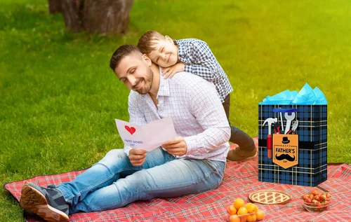 Vista 4 de WaaHome Bolsa de regalo para el día del padre para papá, con papel de seda y asa, 13 x 10.5 x 5.8 pulgadas, bolsa de regalo grande azul para el día