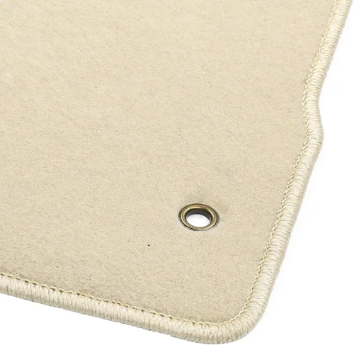 Vista 6 de IKON MOTORSPORTS, Alfombrillas compatibles con Nissan Kicks 2018-2024, filas delanteras y traseras de nailon beige para pies de automóvil, juego