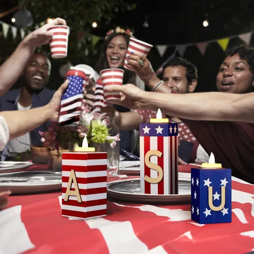 Vista 7 de Decoraciones del 4 de Julio, 3 PCS Portavelas de Madera Patrióticos con Velas de Té, Centros de Mesa Rústicos de Granja para el Hogar, Bandeja