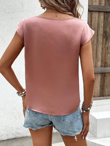 Vista 2 de Milumia Blusa elegante de satén con cuello de barco y manga casquillo para mujer