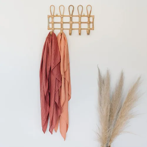 Vista 4 de Manta de muselina orgánica para envolver – Mantas de recepción de bebé neutras – Mantas de muselina orgánica de color sólido, colección Earth Tone