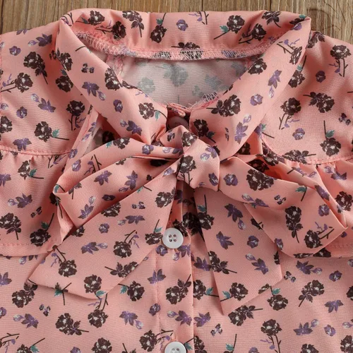 Vista 3 de Conjunto de 2 piezas con volantes y cuello halter floral para niños pequeños y niñas