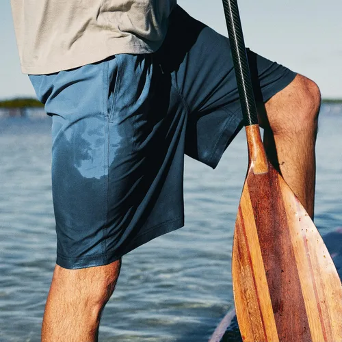 Vista 32 de Free Fly Pantalones cortos Breeze para hombre, entrepierna de 8 pulgadas, de secado rápido, ligeros, con protección solar UPF 50+