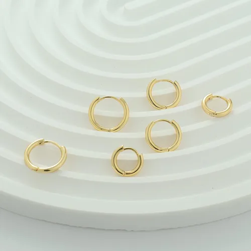 Vista 8 de Gokeey Small Gold Huggie Hoop Earrings Set for Women 14K Real Gold Plated Hypoallergenic Lightweight Earrings for Sensitive Ears Everyday Earrings