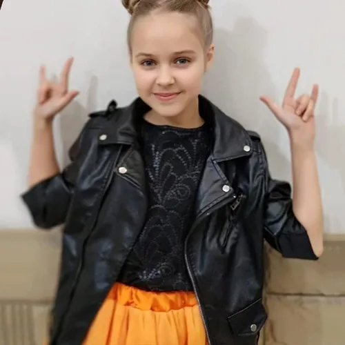 Vista 3 de Miwentor Chaqueta de cuero para niñas, chaqueta de poliuretano de color sólido con cremallera de piel sintética para primavera y otoño