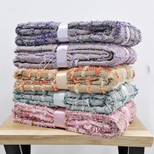 Vista 7 de Manta de punto de felpilla multicolor, suave, acogedora, esponjosa, reversible, bohemia a cuadros con borlas para sofá, silla, cama, sala de estar