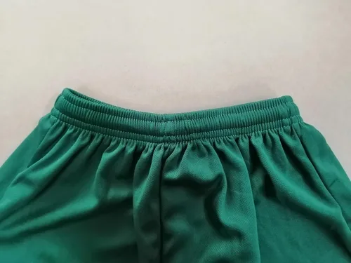 Vista 2 de URAISEUS Camisetas de fútbol para niños para niños, talla juvenil, camiseta de regalo para niños con calcetines y collares #7