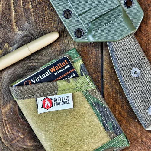 Vista 5 de Recycled Firefighter Sergeant - Cartera delgada para hombres y mujeres, cartera minimalista con bolsillo frontal con clip elástico para dinero