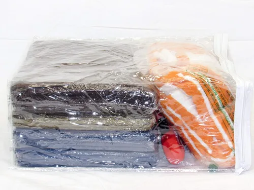 Vista 3 de Paquete de 5 bolsas de almacenamiento con cremallera de vinilo transparente de 15 x 18 x 7 pulgadas