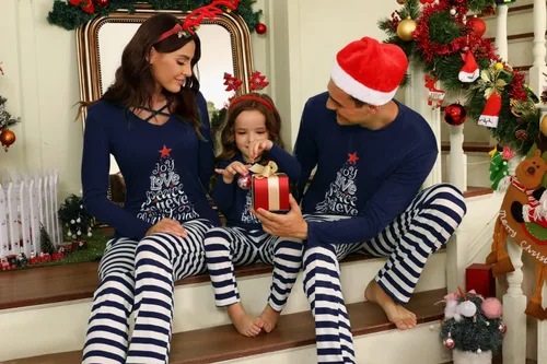 Vista 5 de iClosam Juego de pijamas familiares a juego, pijamas a rayas navideño, pijamas para papá, mamá, pijamas