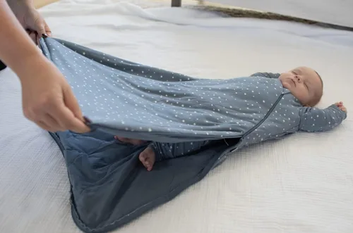 Vista 3 de GUNAMUNA Saco de dormir unisex de manga larga, bolsa de dormir para niños pequeños y bebés, rayón suave