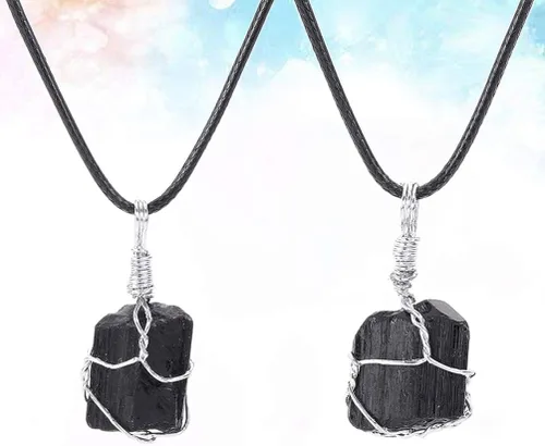 Vista 8 de Holibanna Raw Tourmaline Stones Black Tourmaline Necklace Healing Pendant Necklace for Woman without Leather Rope Random