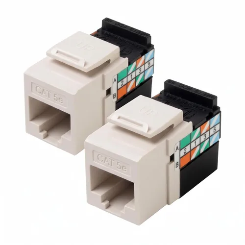 Vista 18 de Leviton Adaptador QuickPort de 8 cables Cat 5e, enchufe Jack, paquete de 10, 5G108-AW5, blanco