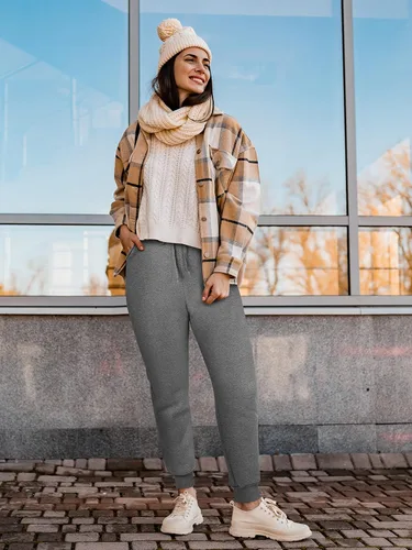 Vista 6 de URATOT Paquete de 2 pantalones deportivos con forro de sherpa para mujer con bolsillos, pantalones deportivos con forro polar