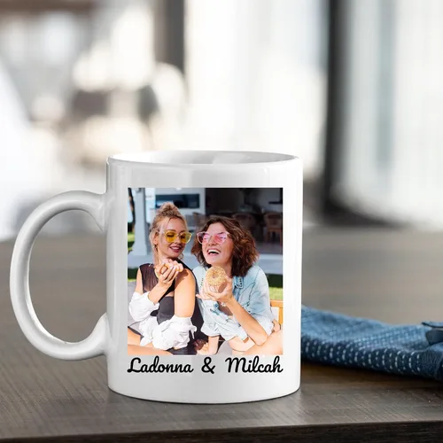 Vista 2 de Taza de café con texto en inglés "Because Of You I Laugh", regalo para mujeres, mejores amigas, mejores amigas, tazas personalizadas de amistad