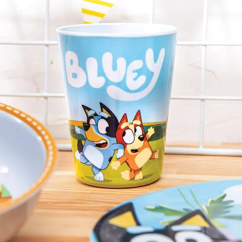 Vista 8 de Zak Designs Bluey - Juego de vajilla de 5 piezas, plástico duradero y acero inoxidable, incluye vaso, plato de 8 pulgadas, cuenco de 6 pulgadas, Azul