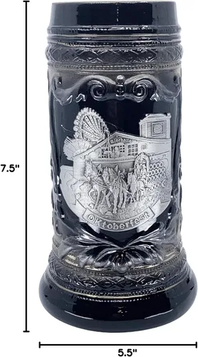 Vista 5 de OktoberfestHaus Oktoberfest Stein Bier Krug - Jarra de cerámica negra de carbón con medallón de metal de caballos de tiro alemanes y Wagon