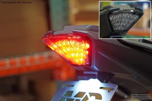 Vista 6 de Luces traseras LED secuenciales integradas con lente ahumada para Yamaha MT-07 2018-2020