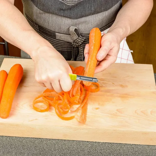 Vista 5 de Pelador de verduras y frutas ideal para frutas verduras como zanahorias y patatas puede quitar las escalas mango ergonómico para mayor seguridad