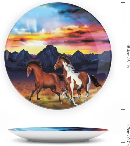 Vista 2 de XISUNYA Plato decorativo de porcelana redonda occidental de 6 pulgadas, diseño de caballos salvajes corriendo al atardecer, paisaje rústico, adorno