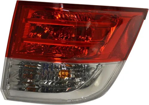 Vista 204 de Ensamble de luz trasera exterior TRQ para lado del conductor izquierdo trasero. Compatible con Toyota Corolla XLE 2020, 2021, 2022 y Toyota Corolla