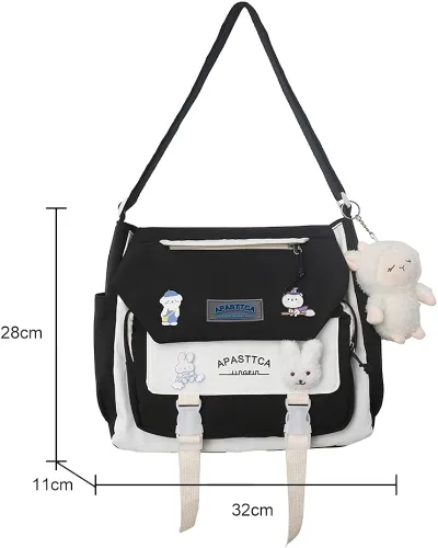 Vista 6 de Juoxeepy Bolsa de mensajero estética con colgante de relleno y pines, bolsa cruzada Kawaii para mujeres y niñas, bolsa de mensajero escolar