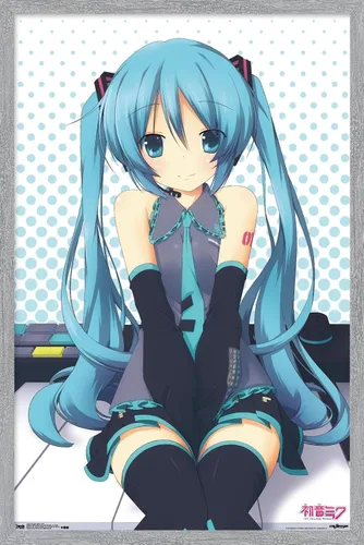 Vista 17 de Trends International Hatsune Miku - Póster de pared de llaves, 14.725 x 22.375 pulgadas, versión enmarcada de madera de granero