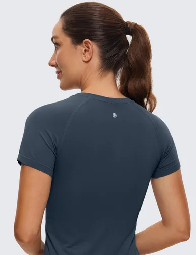 Vista 5 de CRZ YOGA Camisetas de entrenamiento sin costuras para mujer, transpirables, de manga corta, para gimnasio, correr, yoga, atléticas