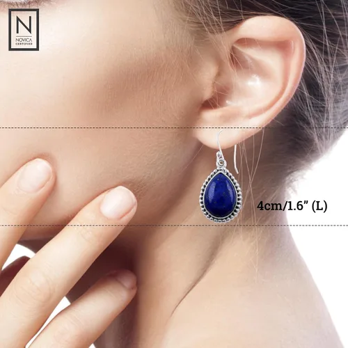 Vista 3 de NOVICA Aretes artesanales de lapislázuli de plata de ley Colgante de lágrima Esnórquel real Gancho de alambre francés Piedra natal azul Acabado