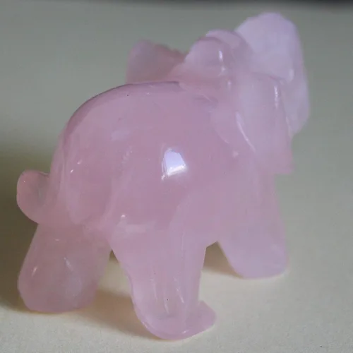 Vista 2 de Estatua de elefante de cuarzo rosa tallada a mano, estatua coleccionable de 2 pulgadas