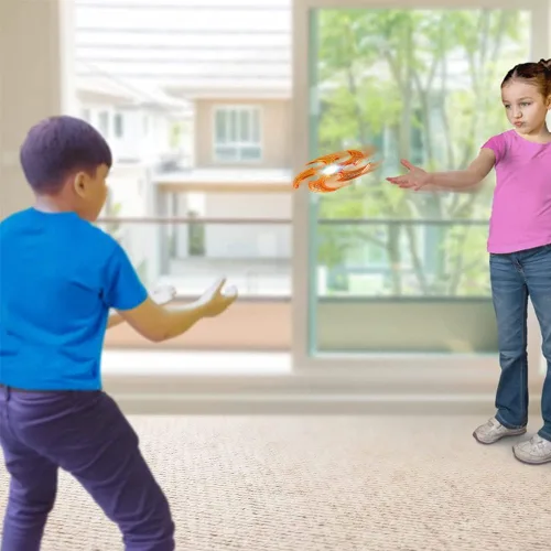 Vista 4 de ArtCreativity Juego de 2 volantes iluminados para niños, estrellas ninja voladoras para niños, juguetes voladores con pilas, divertido juguete