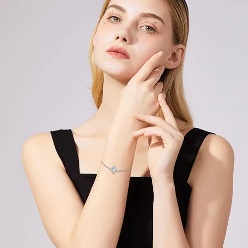Vista 4 de LONAGO Tobillera de plata de ley 925 con nudo celta para mujer, con nudo de brujas, ajustable, para playa, tobillera, regalos de joyería