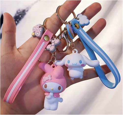 Vista 7 de HENGNICE Encantador llavero de anime accesorios lindos Kawaii regalos creativos adorable llavero llavero llavero monedero bolso coche encantos