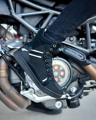 Vista 7 de BORLENI Botas de motocicleta para calle, zapatos de conducción antideslizantes, para senderismo al aire libre, trabajo, zapatos de trabajo