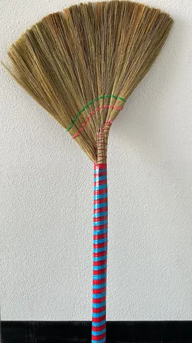 Vista 5 de Auténtica escoba asiática hecha a mano, juego de 3 unidades, escoba de paja vietnamita de primera calidad, 40 pulgadas de longitud