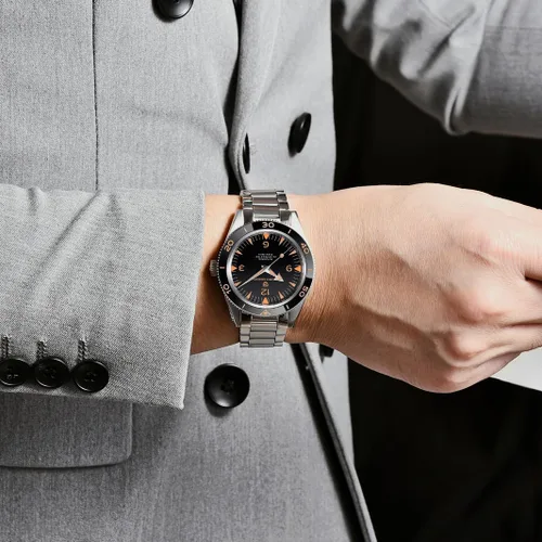 Vista 2 de Pagani Design Relojes para hombre, Japón NH35, movimiento automático, acero inoxidable, 1.614 in, cristal de zafiro, resistente al agua, para hombre