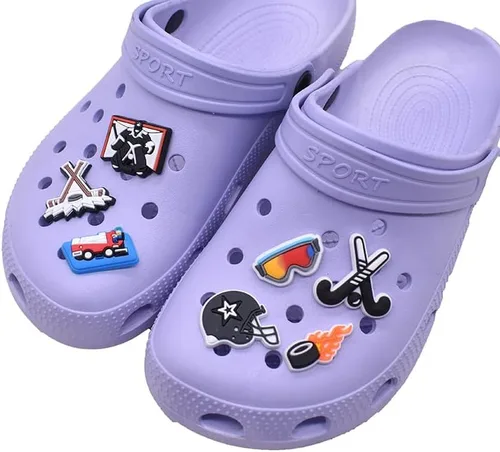Vista 3 de Intereses deportivos Zapatos Encantos Esquí Surf Natación Zapatos Decoración Hobby Ejercicio Deportes PVC Lindo Zueco Pin Sandalias Accesorios DIY