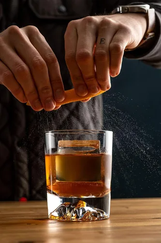 Vista 5 de Amehla "Foundation Crystal Rocks - Vasos de whisky de 10 onzas con base pesada montañas, vaso de whisky de montaña para bourbon - Elegante vaso