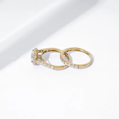 Vista 6 de Tienda Essentials Anillo de plata de ley con halo de flores con circonita cúbica de elementos infinitos