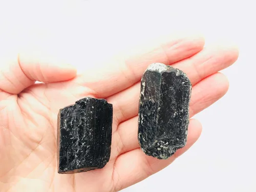 Vista 5 de 2 piezas de cristales de turmalina negra áspera a granel, piedras naturales crudas grandes, cristal de reiki, curación al por mayor (1.2-1.6 in)
